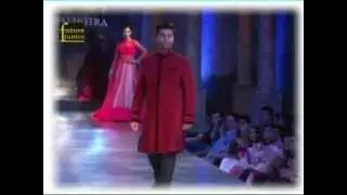 Karan Johar walks the ramp Mijwan Fashion Show 2012