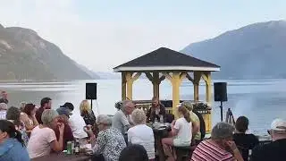 Felespill v Birgit Haukaas