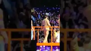 BTS ve la bandera de Argentina en el concierto de LA!! 🇦🇷