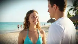 Spotkałem sąsiadkę na plaży. Powiedziała: „Oczy mam wyżej”, a ja odparłem: „Po co właśnie bikini?”