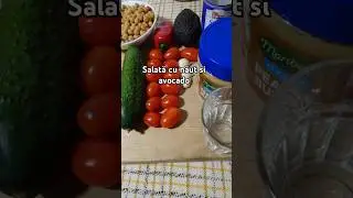 Salată cu năut și avocado