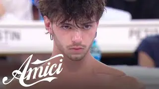 Amici 23 - Nicholas - Teeth