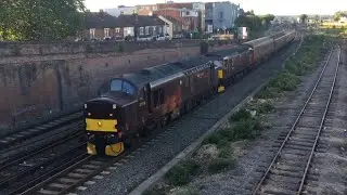 37518 + 33025 with 5Z24 at Eastleigh 12/6/17.