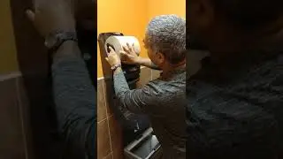 How to change paper roll in the toilets