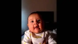 Cailyn's weird hand trick @ 4 months