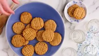 How to Make Low-Carb Almond Cinnamon Butter Cookies | Low-Carb Recipes | Allrecipes.com