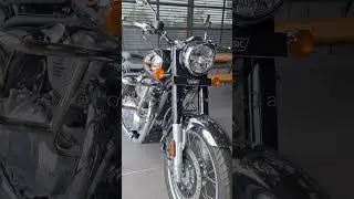 Chrome Black TWIN Classic 650 #royalenfield #classic650 #shorts #viral #trending #ytshorts #yt #bike