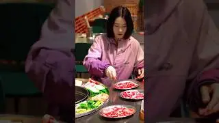 I used to think that only the food here could move me, until I met her again.#chinesefood