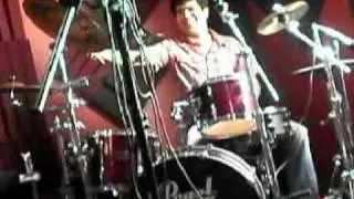 The LukyPam En sticksea studio grabando Amor Fugaz. 2/4