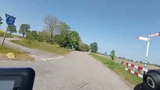 Fietsen door aquaduct Galamadammen, Koudum en Molkwerum