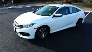 Продается подержанный автомобиль Honda Civic EX 2017 года выпуска в автосалоне Honda Cars of Bell...