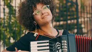 Lovely Female Accordion Player - Dubai Music Booking Service - Dubai Talent Agency