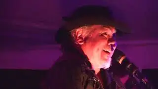 Sam Llanas-Closer To Free live in Hartland,WI 8-25-17