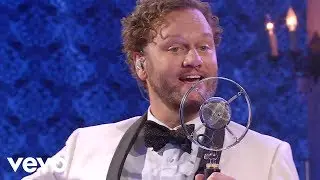 David Phelps - It&nbsp;Must&nbsp;Be&nbsp;Christmas (Live)