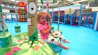 Детская игровая площадка и развлечения в аэропорту Анталии / Sofik Life в Турции