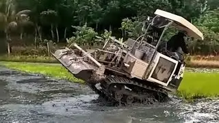 Tehnik Penggunaan dilapangan Mesin Traktor Roda Crawler Maxxi Rota-100@DuniaMesin1 