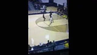 Withrow tigers vs Moeller . 10th graders Sha&rsquo;Mauryon Johnson easy score  #basketball  #withrowtigers
