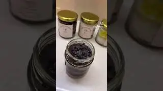 these 200ml mini cake jars are packed with flavor! Perfect for any celebration😃 #comment #homebaker
