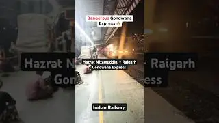 (HZN - Raigarh)//Gondwana Express high speed crossing at 130 kmph #tranding #shots #viralshorts