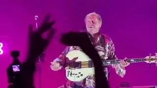 Mark King (Level 42), playing his StarChild Bass at The Halls in Wolverhampton 8th October 2023