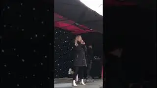 Merry Christmas Everyone - Sarah Mackay at Invergordon Christmas Market (1)