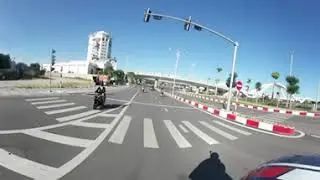 Driving to Aeon Mall in Hai Phong, Vietnam (Gear 360) Part 1