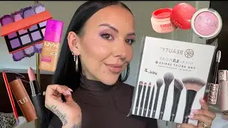 Makeup By Nikki La Rose is live!