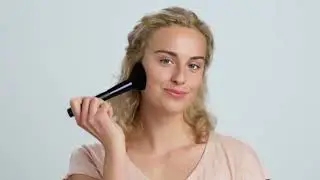 Dr. Hauschka Tutorial Video Colour Correcting Powder