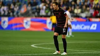 GOAL | Christine Sinclair pounces on rebound to score for Thorns against Reign
