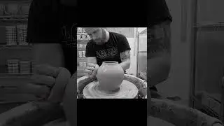 Throwing a small Moon Jar, time lapse