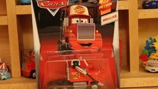 Mattel Disney Cars 2015 Deluxe Pit Crew Member Mack