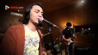 Sidepony - Falling In Love At A Coffee Shop (Cover Version) - Klikklip