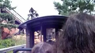 Disneyland Paris - Big Thunder Mountain - August 2009 (2 complete rides - plenty of SCREAMING!)
