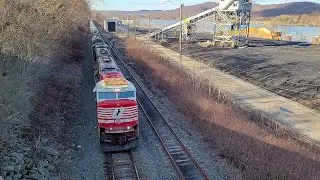 Chasing NS 911 (Honoring First Responders) down the Bayard Branch