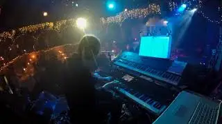 Dave Bainbridge performs 'Vale of Gossamer' live at Trading Boundaries