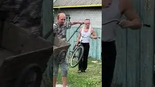 BRUZLI ȘI PARPANDEL😁