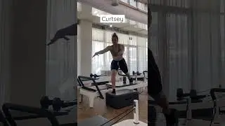 Spicy Reformer Flow 🤍 Classic VS Curtsey 🤍 What&rsquo;s Your Fav? #reformer