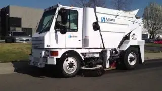 2007 Allianz Johnston 4000 Street Sweeper for sale