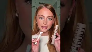 Lash Sensational Body Mascara is sure to give you lifted lashes with buildable volume that holds.