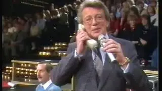 ZDF Hitparade - Dieter Thomas Heck telefoniert mit Gitte Henning