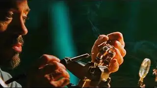 Tony Stark Minyat&uuml;r Ark Reakt&ouml;r&uuml; Yapma Sahnesi - Iron Man (2008)
