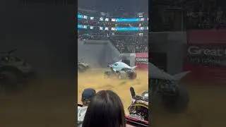 ASHLEY SANFORD RIPS DONUTS Monster Jam Salt Lake City Saturday First Show quick flash part 6