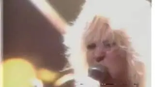 Lita Ford plays 