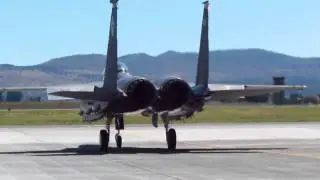 McDonnell Douglas F-15E Strike Eagle Taxiing Prior To Taking Off From KLMT On Runway 32