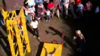 2000 Maniacs 1964 Trailer Ingles360p H 264 AAC