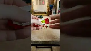 Наблюдать за тем, как собирается этот поезд, невероятно увлекательно! #короткометражки #лего #стр...