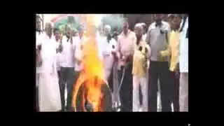 Seemandhra remains tense, Naidu battle it out against Telangana