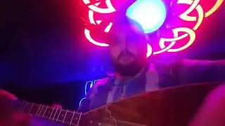 SADIK GÜLSÜN - SENİ SEVMEDİĞİM YALAN ( SAHNE KAYIT )