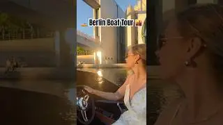 Electric boating in Berlin City 🌆Dock & Charge at the floating @SolarYacht Charging Lounge!