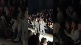Светимся на подиуме #дефиле #модныепоказы #моделинг #модель #показы #fashionweek